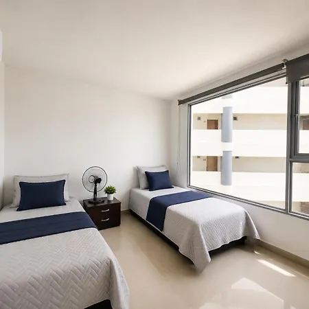 Oceanfront 2br With Balcony Near Walled Apartamento Cartagena